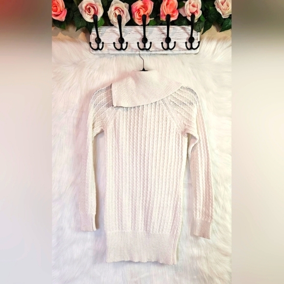 Guess Women's Classic Collegiate Sweater w/ Zippered Shawl Collar - Picture 6 of 8